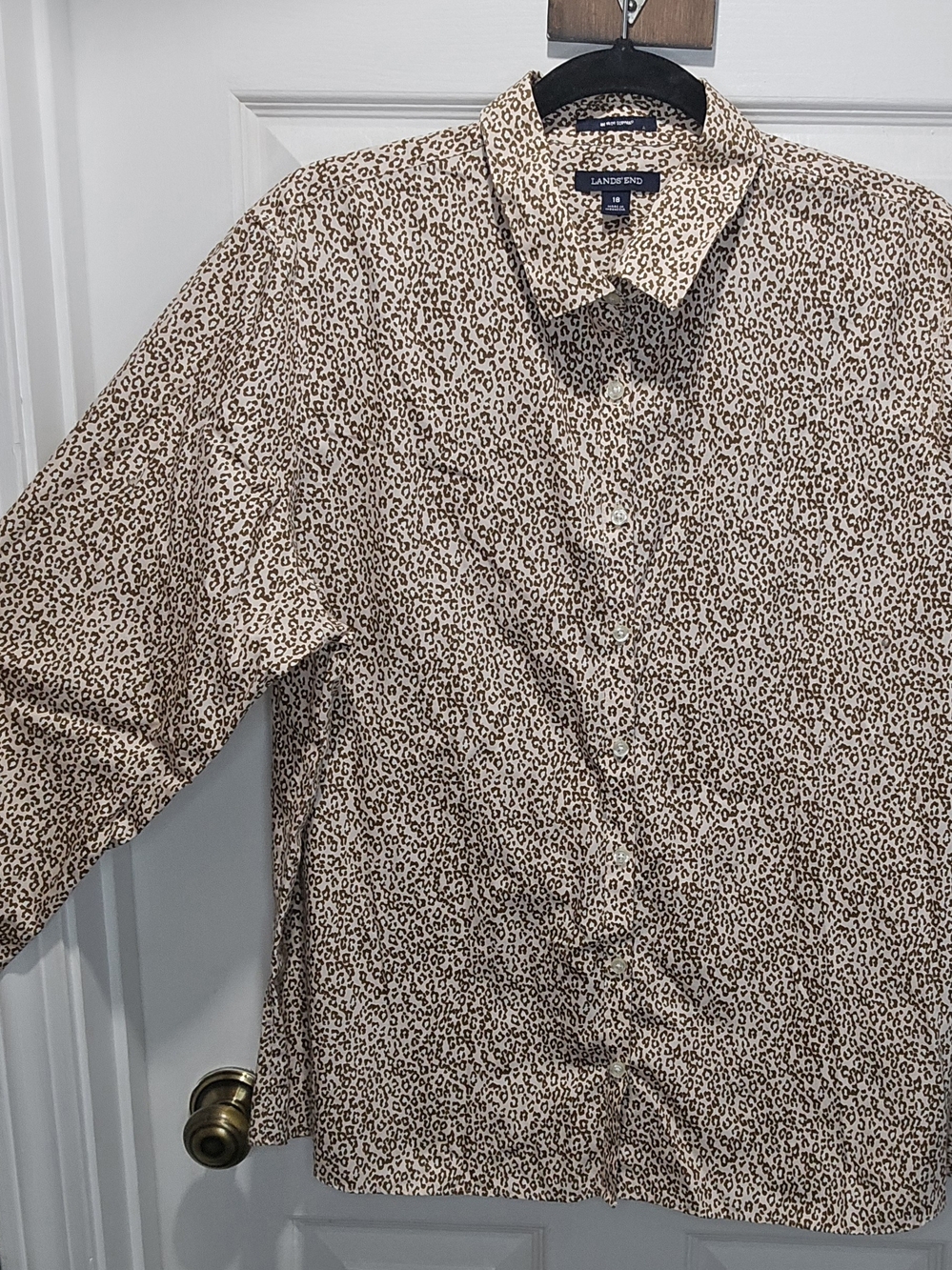 Lands' End Men's Beige Leopard-Print Button-Down Shirt